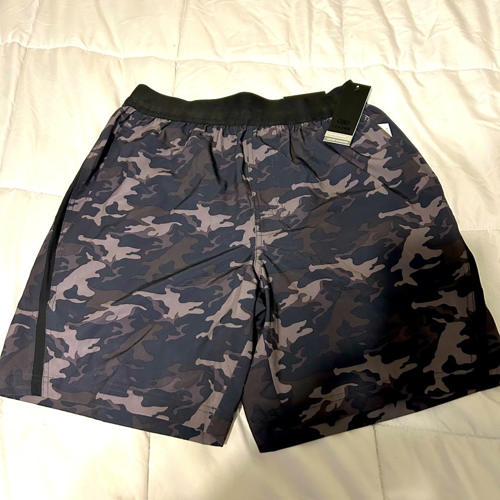 New Men Black Camo Active Shorts Size M